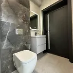 W64 Aparthotel