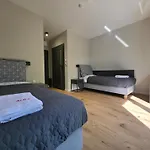 W64 Aparthotel