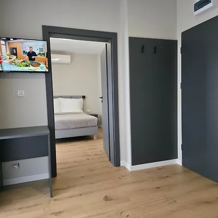 W64 Aparthotel 3*