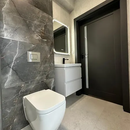 W64 Aparthotel